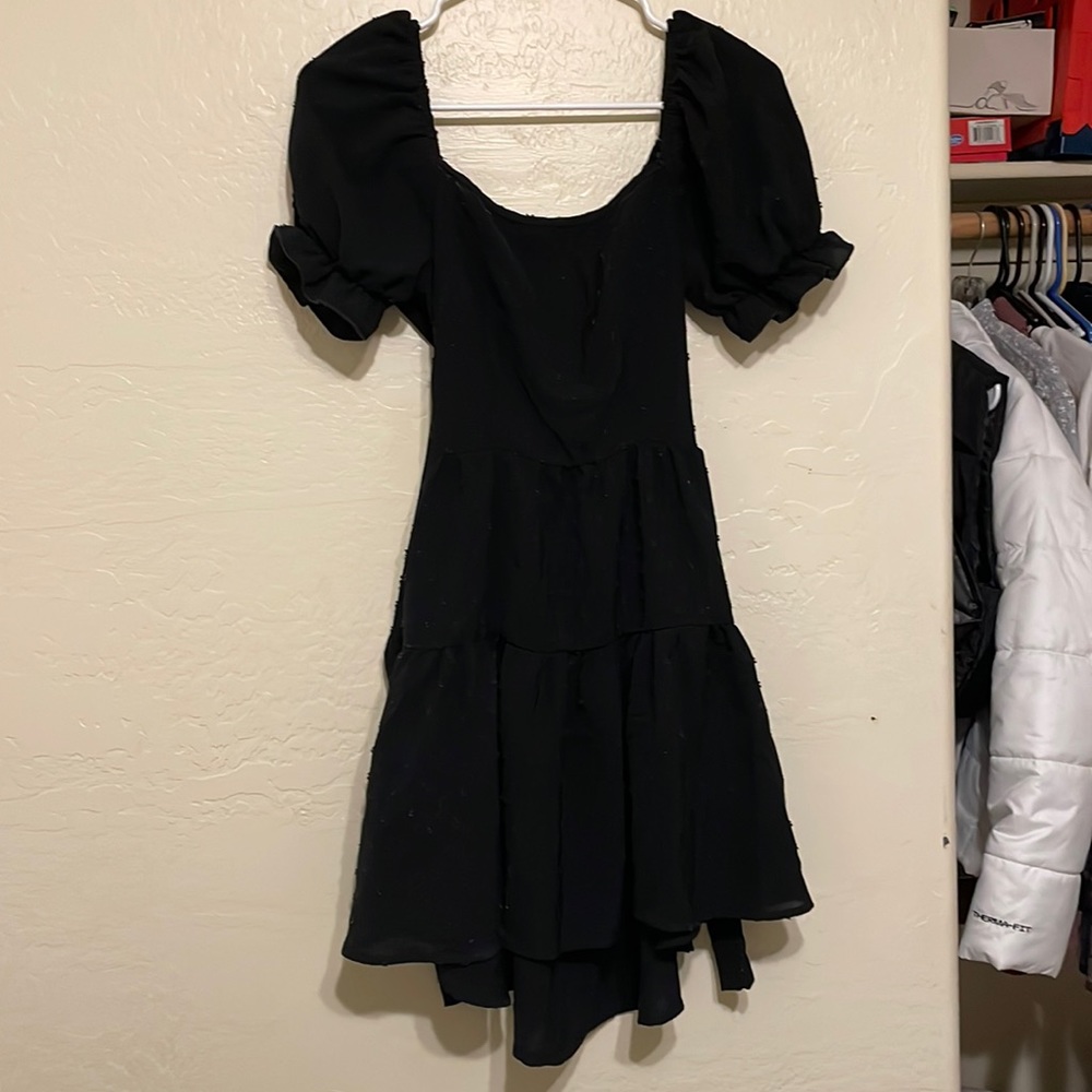 BLACK Swiss Dot Tie Backless Puff Sleeve Ruffle
Hem Dress